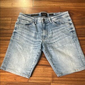 Outpost makers original‎ straight Blue Jean Shorts with Distressed Vintage Look